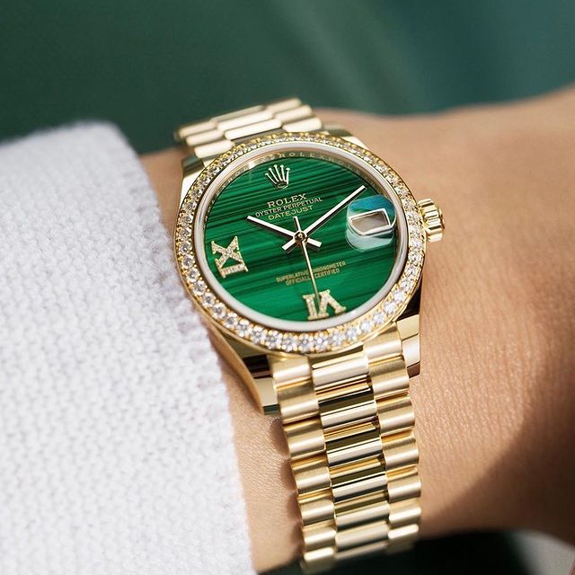 ساعت ROLEX خود را بفروشید...